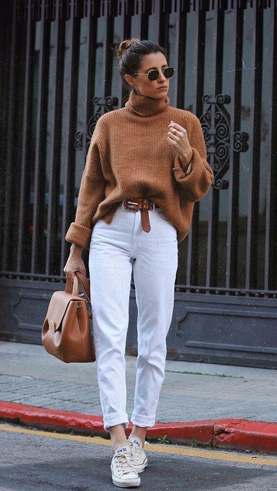 Look 4 white jeans and oversized sweater