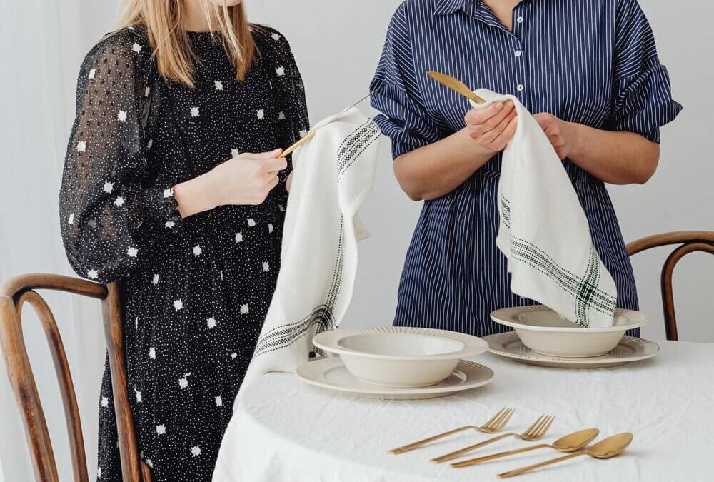 Complete Guide to Table Setting Etiquette: From Basic to Full Course Dinners